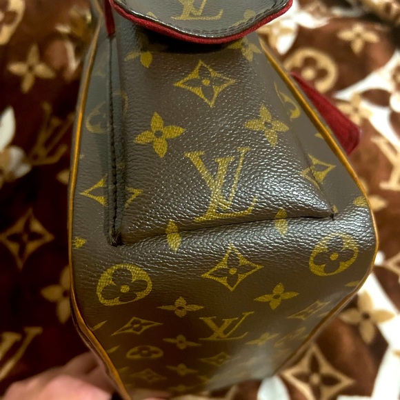 Louis Vuitton Monogram Excentric Cite Handbag - Picture 8 of 13